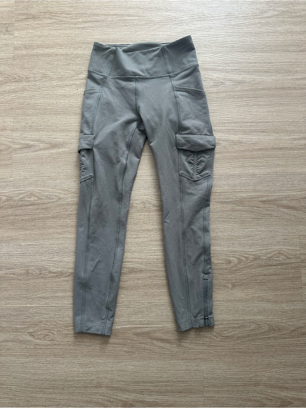 Lululemon Scenic Route Gray/Green 7/8 Leggings Size 4